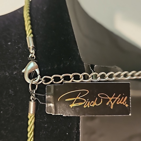 BIRCH HILL Enamel w/ Silvertone Pendant on Green Twill 18" Cord Necklace - Picture 6 of 7